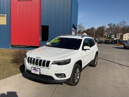 2019 Jeep Cherokee LATITUDE PLUS for Sale  - 104116  - MCCJ Auto Group