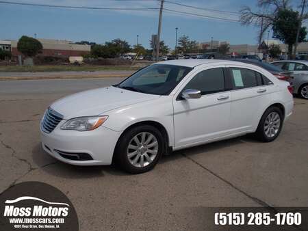 2013 Chrysler 200 Limited for Sale  - 634815  - Moss Motors