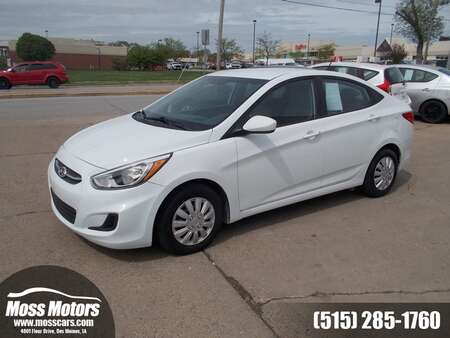 2017 Hyundai Accent SE for Sale  - 218424  - Moss Motors