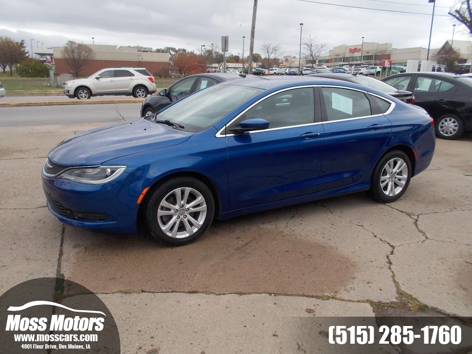 2015 Chrysler 200 Limited  - 567718  - Moss Motors