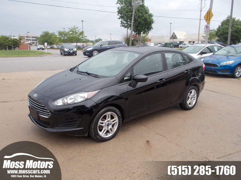 2017 Ford Fiesta SE  - 123621  - Moss Motors