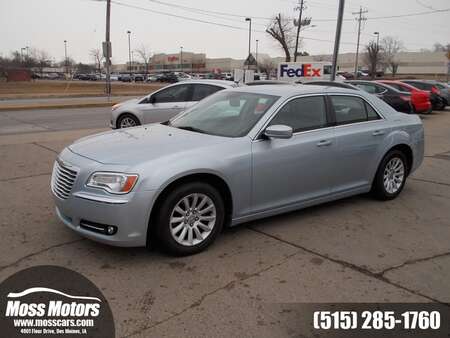2013 Chrysler 300  for Sale  - 660800  - Moss Motors