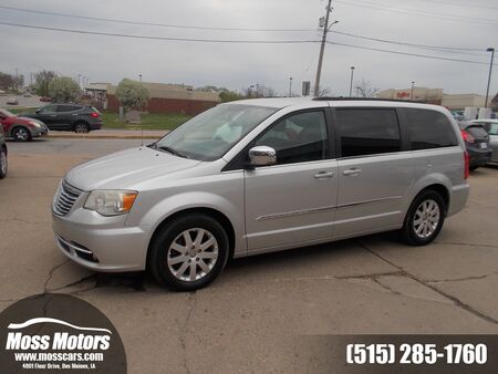 2012 Chrysler Town & Country  - Moss Motors