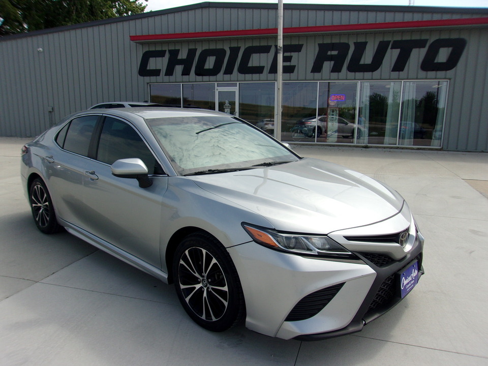 2018 Toyota Camry SE  - 162976  - Choice Auto