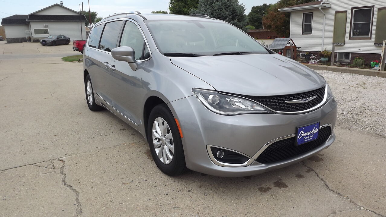 2019 Chrysler Pacifica  - Choice Auto