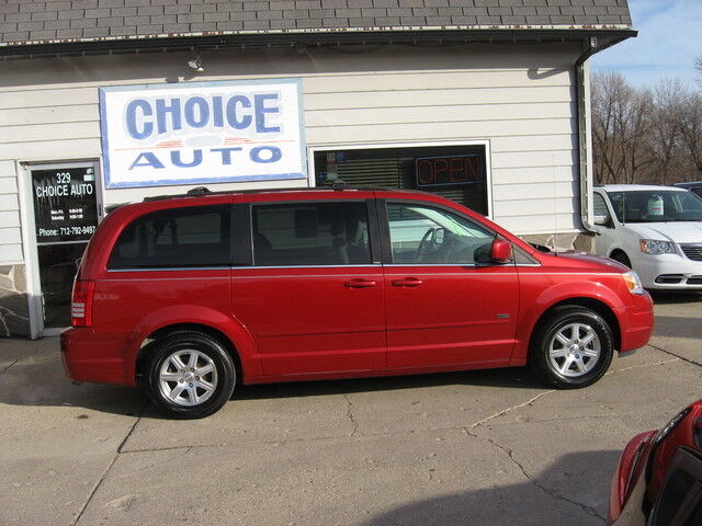 2008 Chrysler Town & Country  - Choice Auto