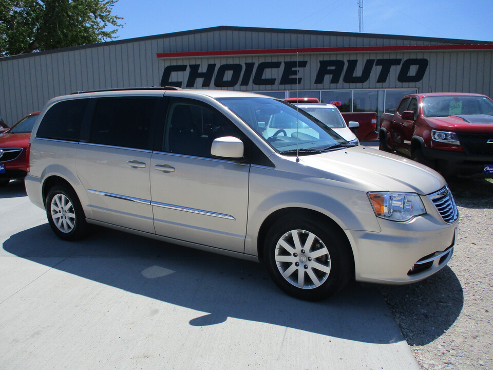 2016 Chrysler Town & Country  - Choice Auto