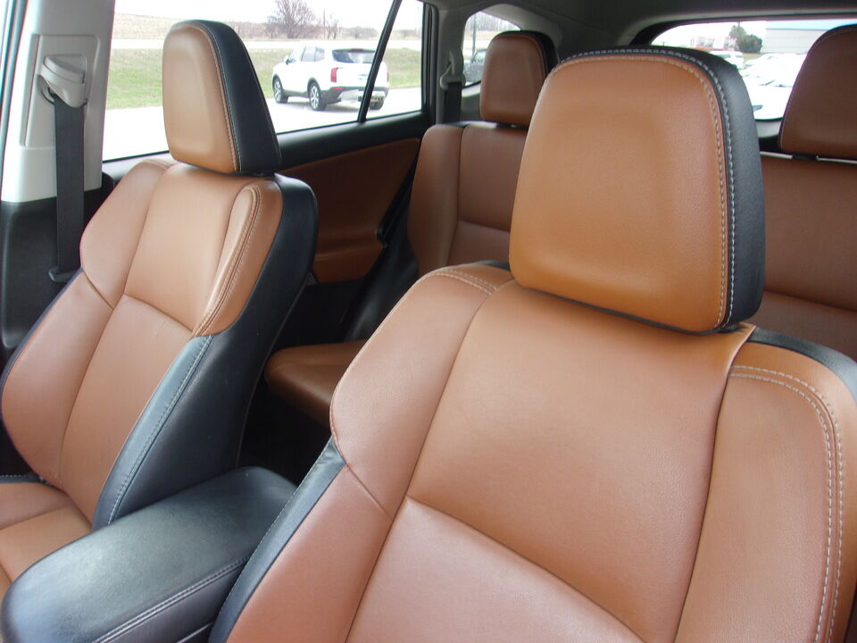 2018 Toyota RAV-4  - Choice Auto