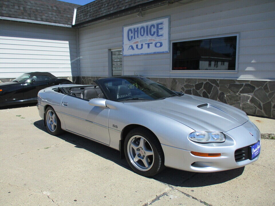 2002 Chevrolet Camaro  - Choice Auto