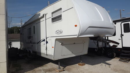 2002 R - Vision Trail-Lite  - Choice Auto