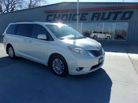 2017 Toyota Sienna XLE Auto Access Seat    **** SALE PENDING **** for Sale  - 163172  - Choice Auto