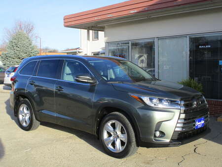2017 Toyota Highlander Limited for Sale  - 161809  - Choice Auto