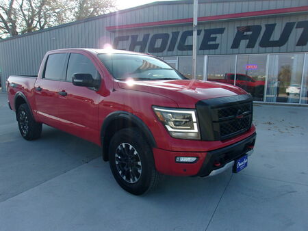 2020 Nissan Titan  - Choice Auto