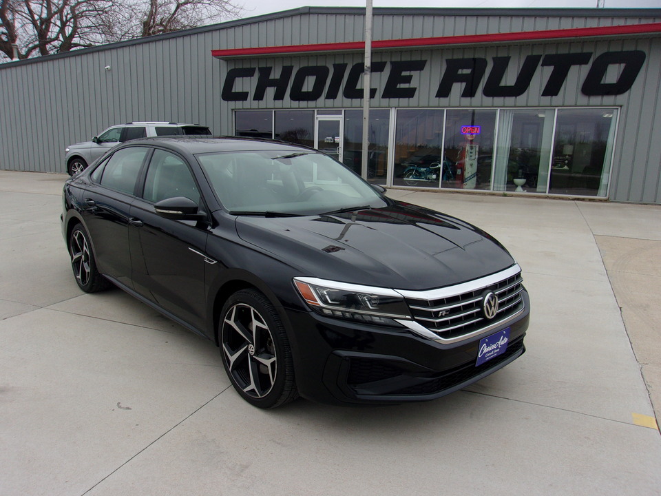 2020 Volkswagen Passat 2.0T R-Line  - 162923  - Choice Auto