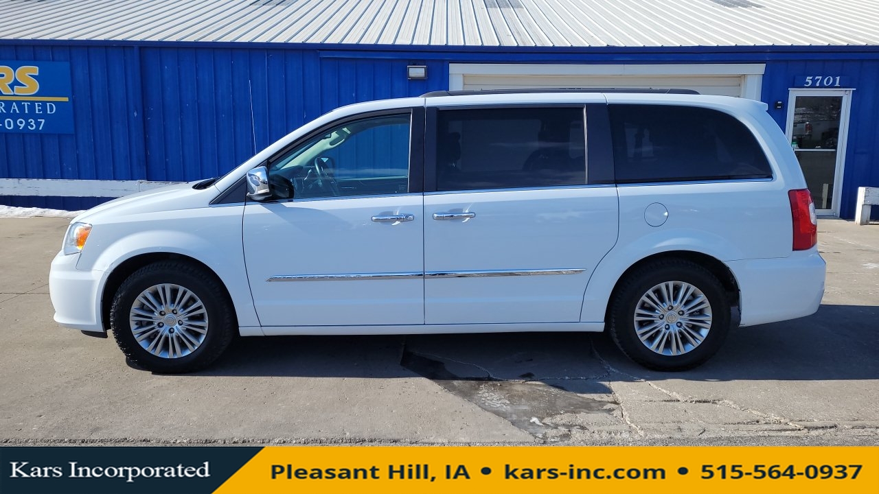 2015 Chrysler Town & Country TOURING L  - F11383P  - Kars Incorporated