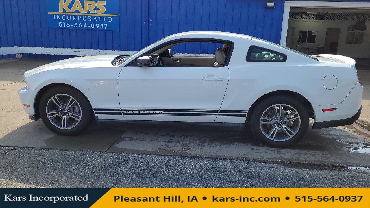 2010 Ford Mustang  - Kars Incorporated