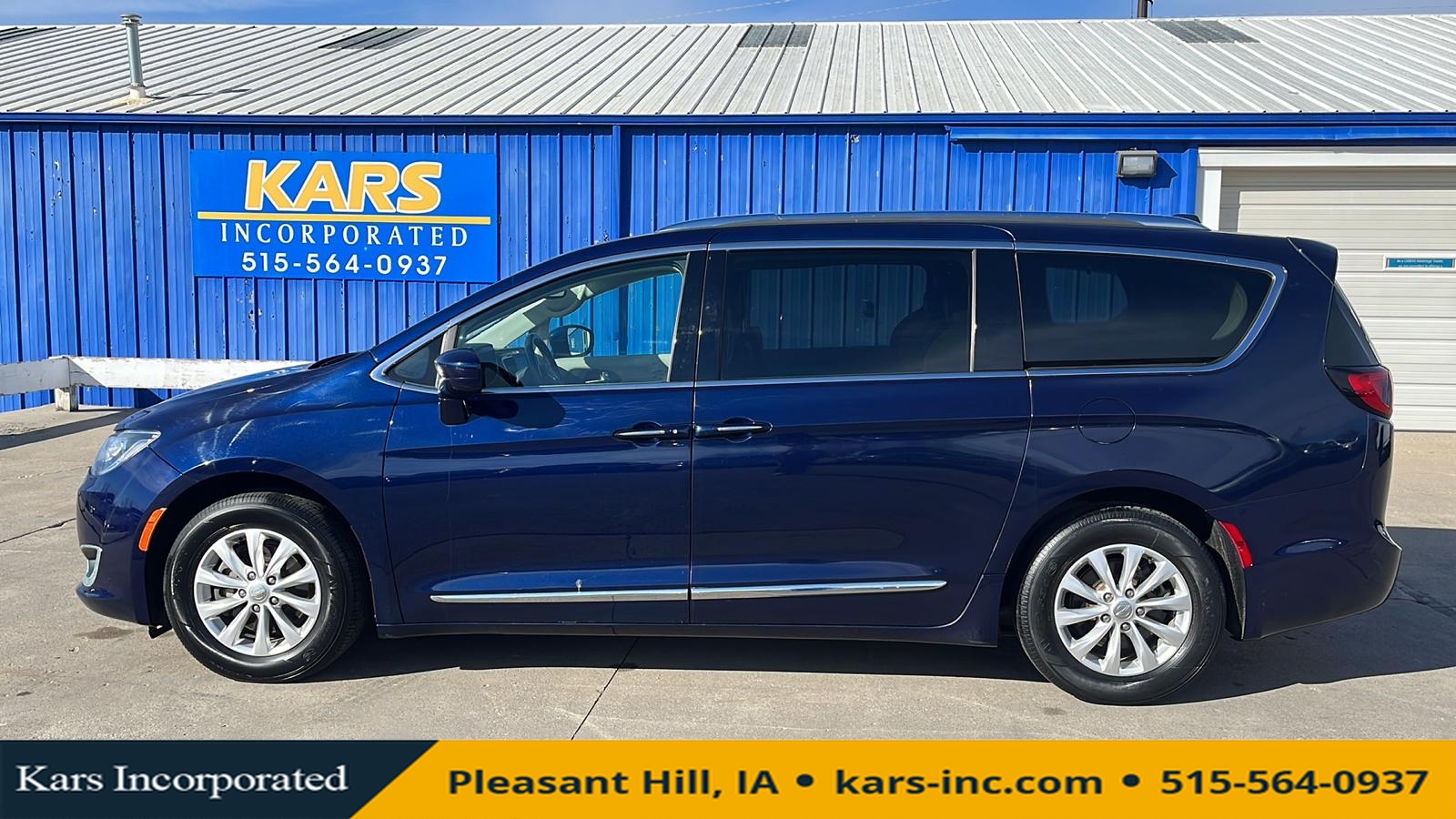 2018 Chrysler Pacifica TOURING L  - J52937P  - Kars Incorporated