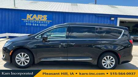 2017 Chrysler Pacifica TOURING L for Sale  - H88271P  - Kars Incorporated