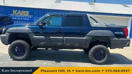 2004 Chevrolet Avalanche 2500 4WD Crew Cab for Sale  - 496240P  - Kars Incorporated