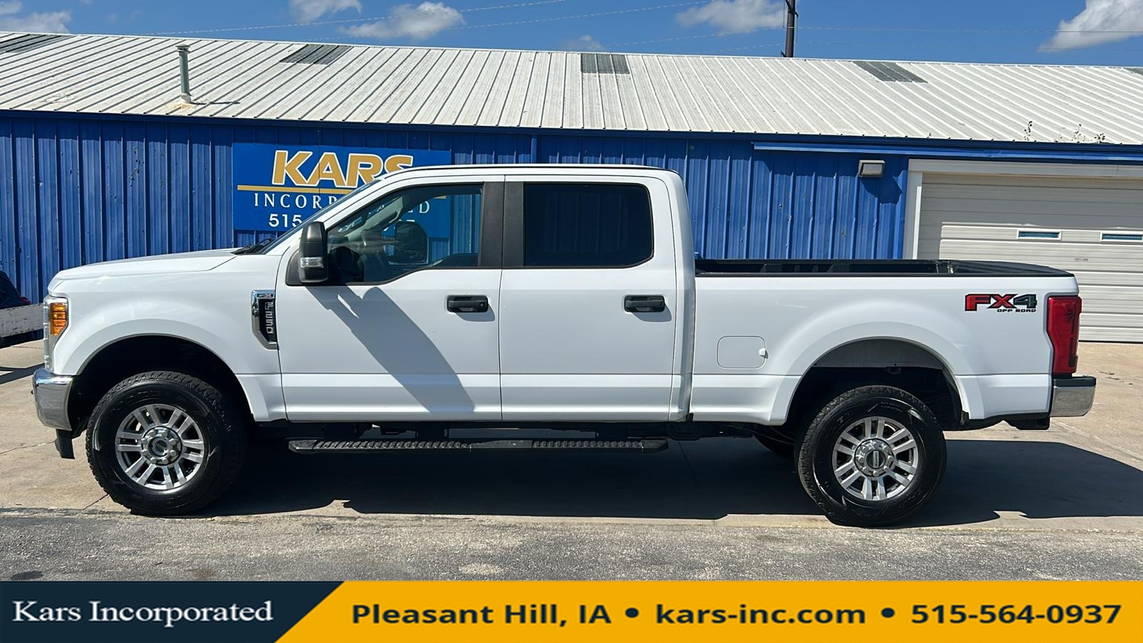 2017 Ford F-250 SUPER DUTY 4WD Crew Cab  - H71016P  - Kars Incorporated