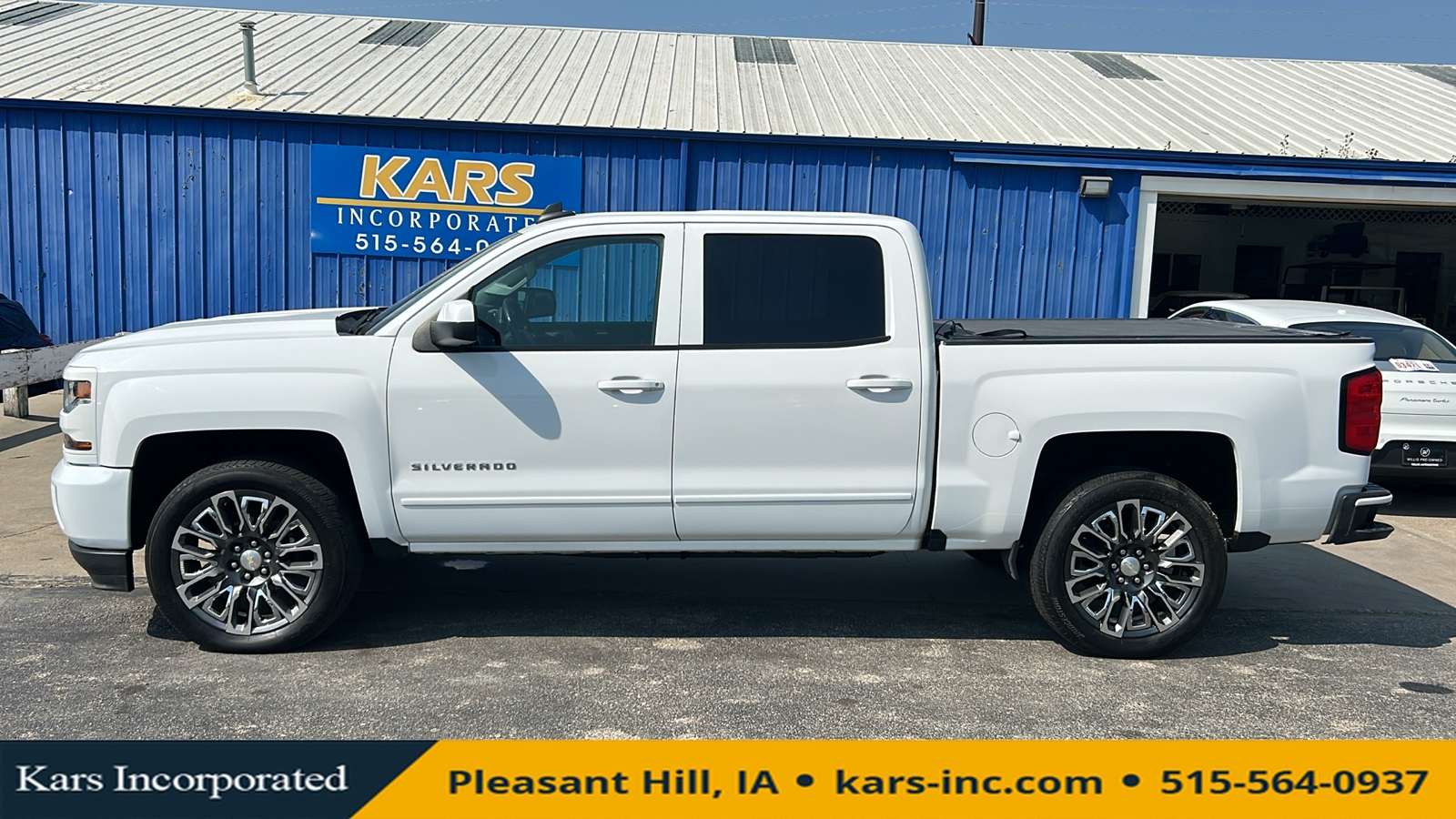 2018 Chevrolet Silverado 1500 LT 4WD Crew Cab  - C99490P  - Kars Incorporated