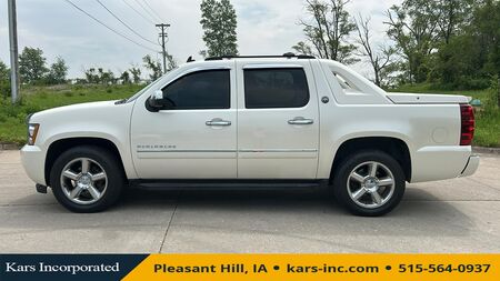 2013 Chevrolet Avalanche  - Kars Incorporated