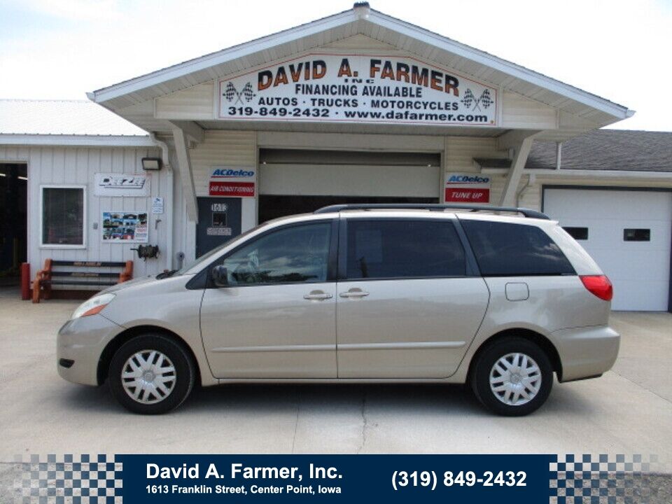 2006 Toyota Sienna  - David A. Farmer, Inc.