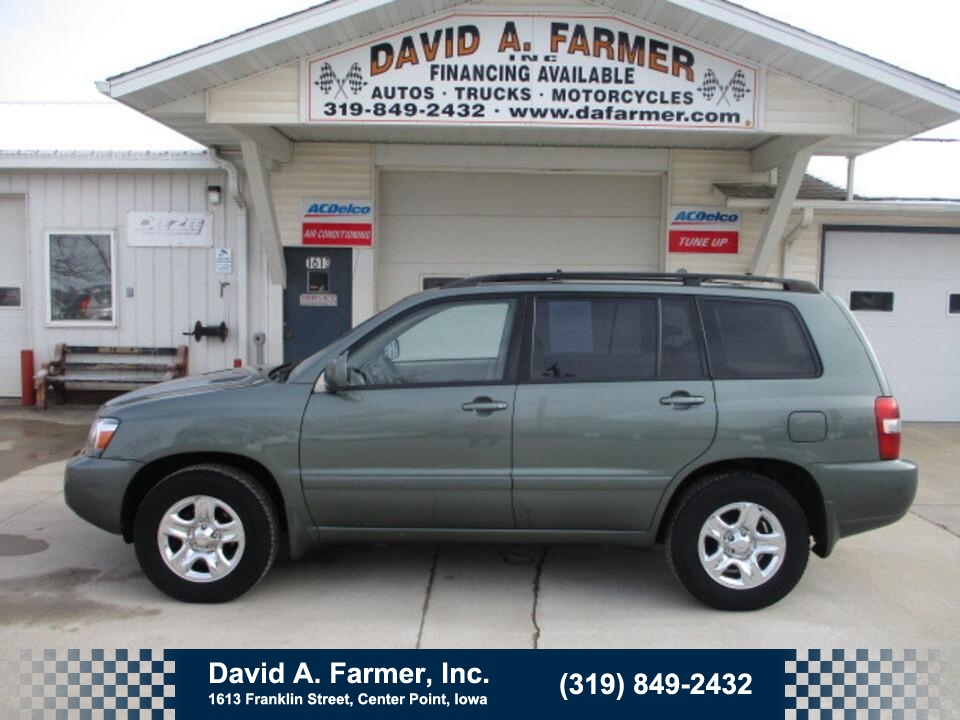 2005 Toyota Highlander Base 4 Door FWD**Sunroof/Low Miles/119K**  - 5461  - David A. Farmer, Inc.