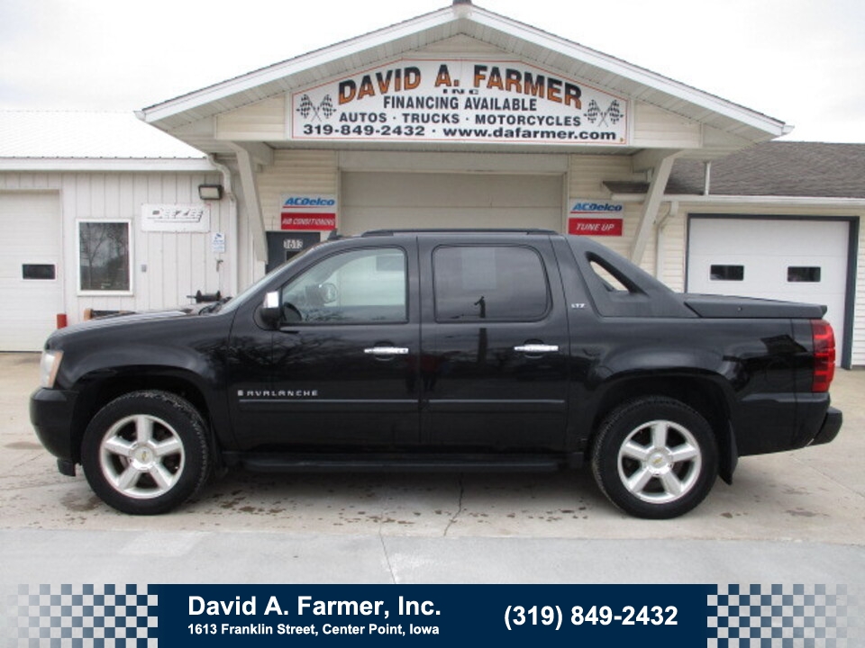 2008 Chevrolet Avalanche  - David A. Farmer, Inc.