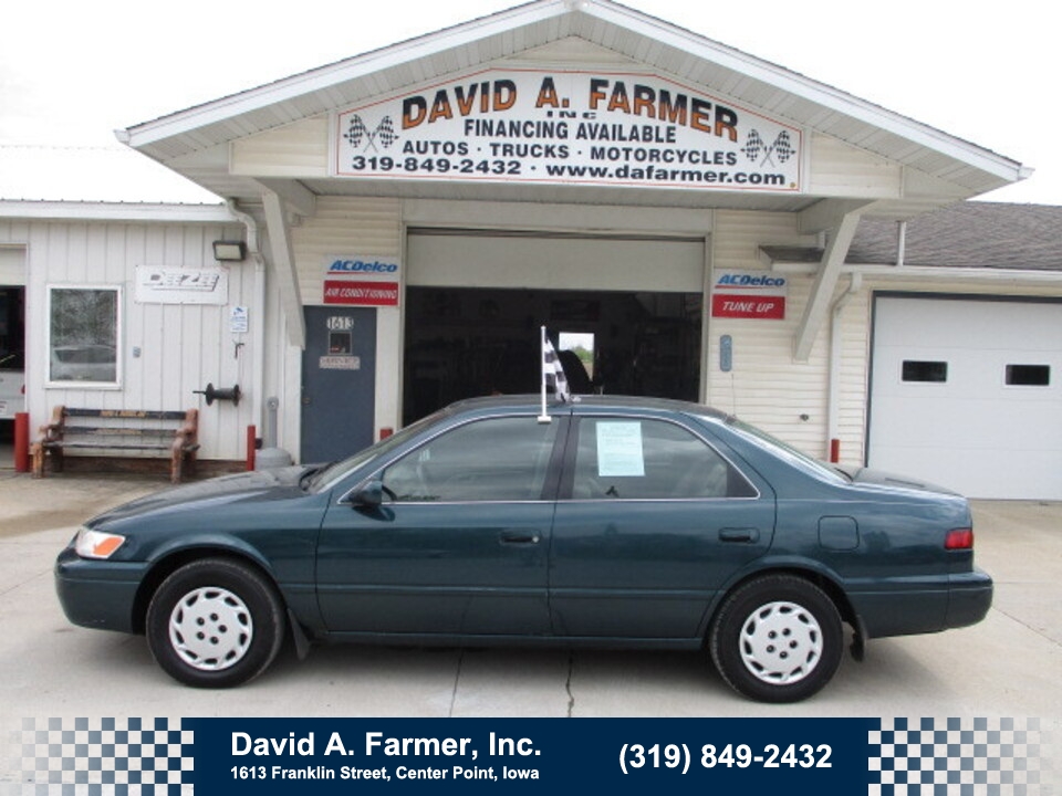 1998 Toyota Camry LE 4 Door**1 Owner/Sharp**  - 5269  - David A. Farmer, Inc.