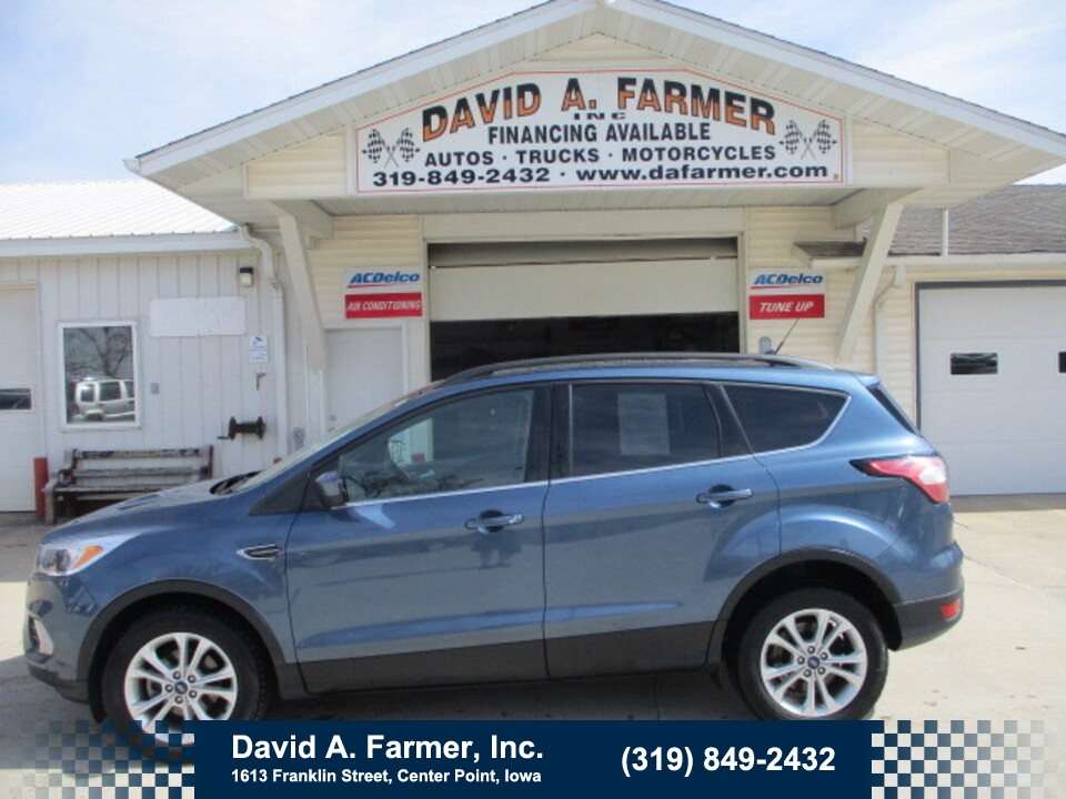 2018 Ford Escape SE 4 Door FWD**1 Owner/Loaded**  - 6011  - David A. Farmer, Inc.