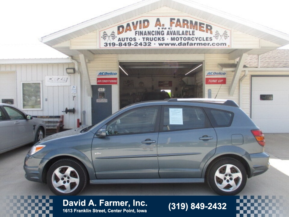 2007 Pontiac Vibe Base 4 Door Hatchback**1 Owner/Sharp**  - 5335  - David A. Farmer, Inc.