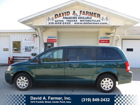 2009 Chrysler Town & Country  - David A. Farmer, Inc.