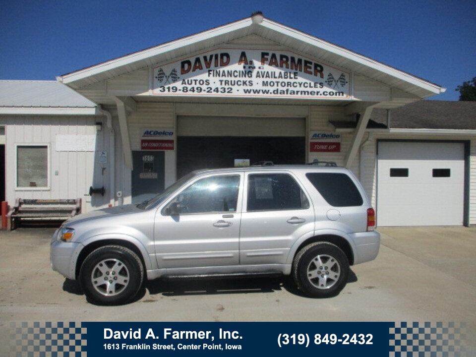 2005 Ford Escape Limited 4 Door 4X4**Loaded/Low Miles/88K**  - 5867  - David A. Farmer, Inc.