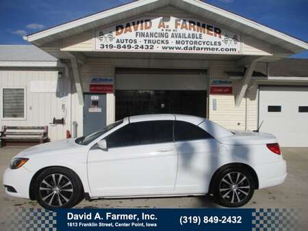 2011 Chrysler 200 S Hard Top Convertible**Leather/Low Miles/92K** for Sale  - 5574  - David A. Farmer, Inc.