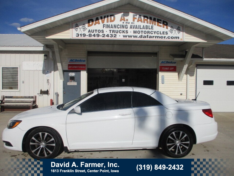 2011 Chrysler 200 S Hard Top Convertible**Leather/Low Miles/92K**  - 5574  - David A. Farmer, Inc.