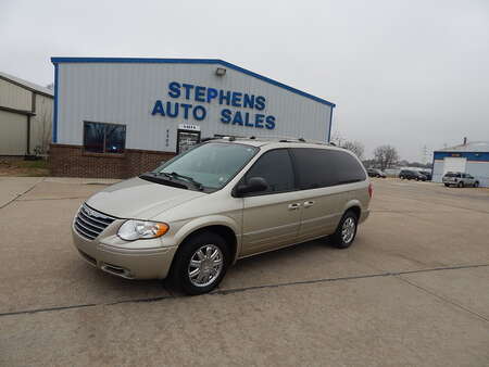 2005 Chrysler Town & Country Limited for Sale  - 19673  - Stephens Automotive Sales