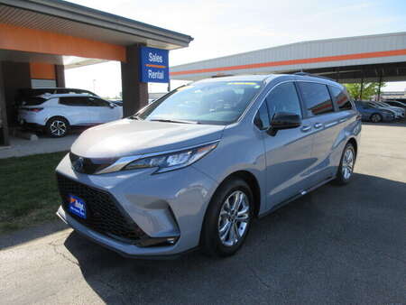 2023 Toyota Sienna XSE for Sale  - 15821396  - Budget of Cedar Rapids