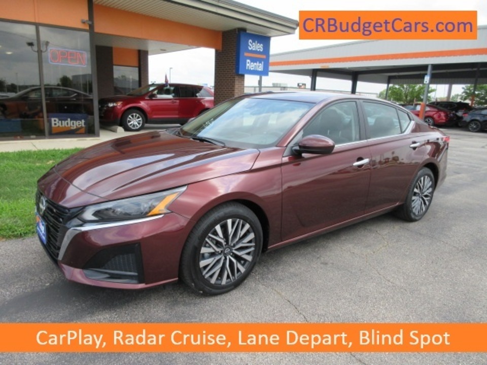 2023 Nissan Altima 2.5 SV  - 15114886  - Budget of Cedar Rapids