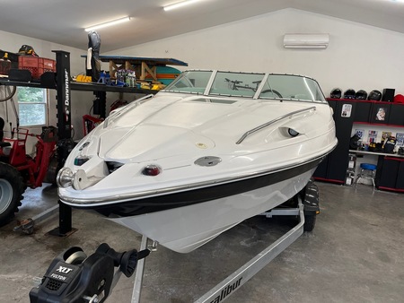 2003 Champion Boats Allante 705 Sport Cuddy  - Mackenzie Auto Sales
