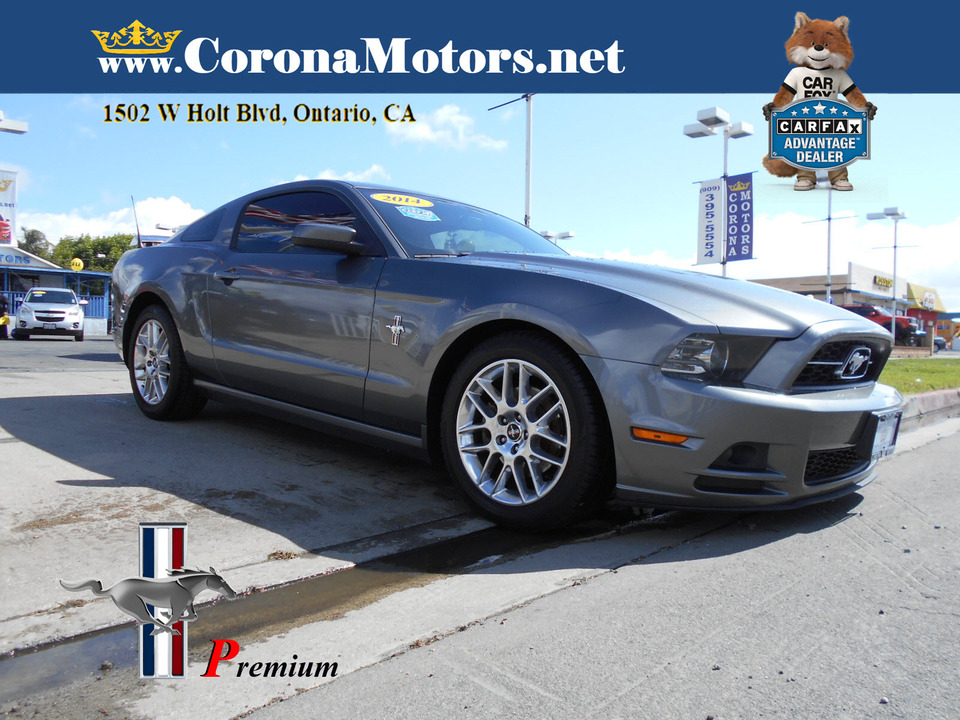 2014 Ford Mustang V6 Premium  - 13357  - Corona Motors