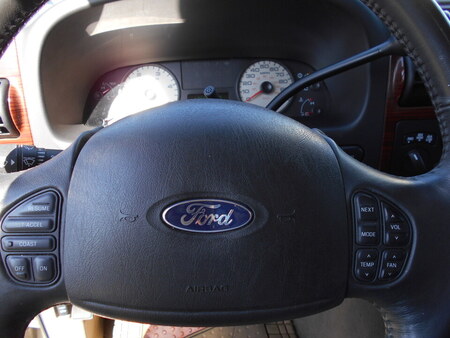 2006 Ford F-350  - Corona Motors