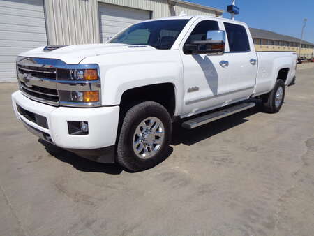 2019 Chevrolet Silverado 3500 High Country 4x4 Long Box Duramax Diesel Loaded for Sale  - 1650  - Auto Drive Inc.