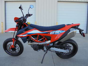 2023 KTM 690 SMC R Only