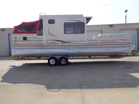 2006 Sun Tracker Party Barge  - Auto Drive Inc.