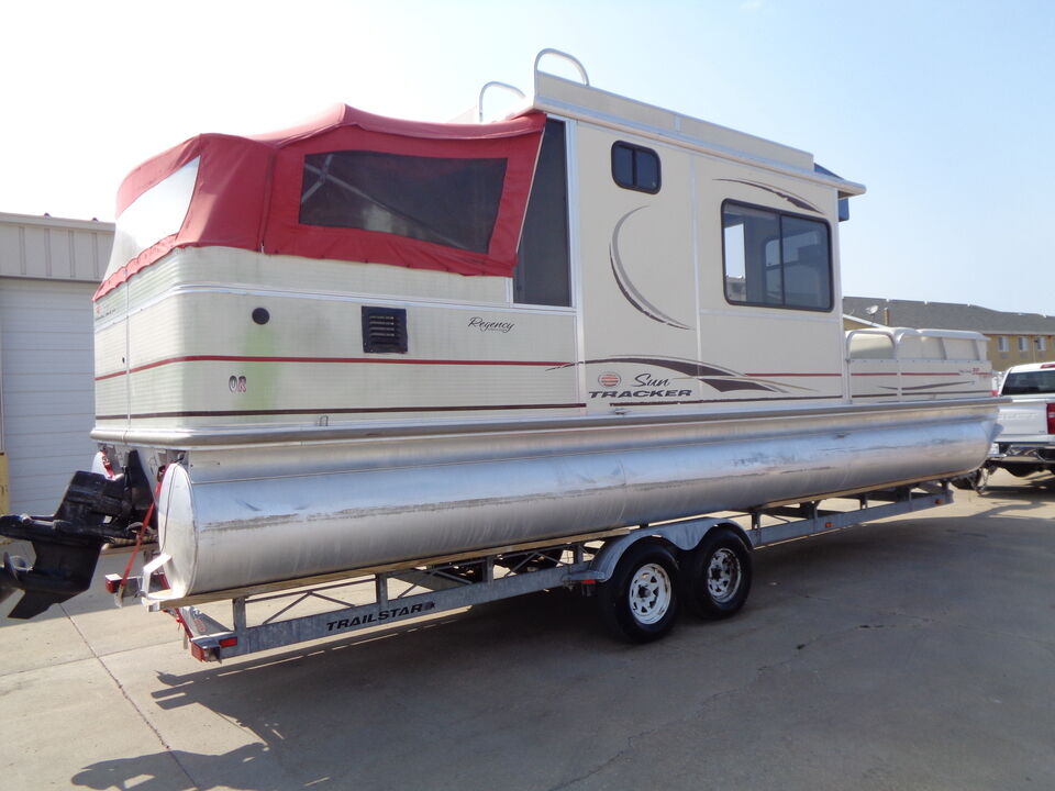 2006 Sun Tracker Party Barge  - Auto Drive Inc.