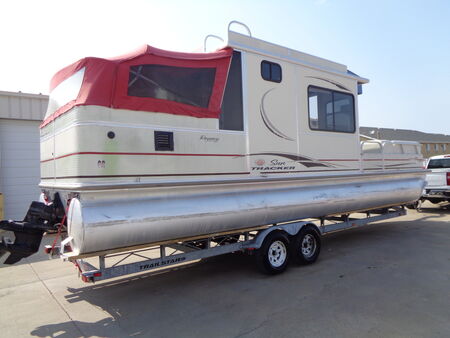2006 Sun Tracker Party Barge  - Auto Drive Inc.