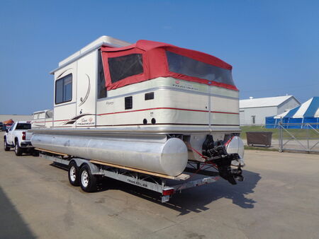 2006 Sun Tracker Party Barge  - Auto Drive Inc.