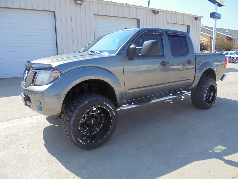 2017 Nissan Frontier 4WD SV 4x4 Crew Cab  - 0403  - Auto Drive Inc.