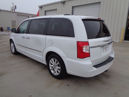 2016 Chrysler Town & Country  - Auto Drive Inc.